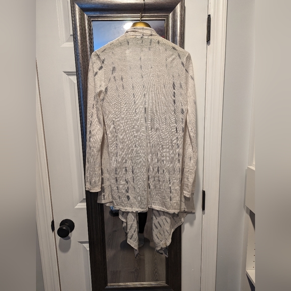 Eileen Fisher long cardigan - Picture 9 of 9